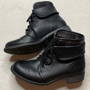 Women’s Cliffs by White Mountain Combat Boots